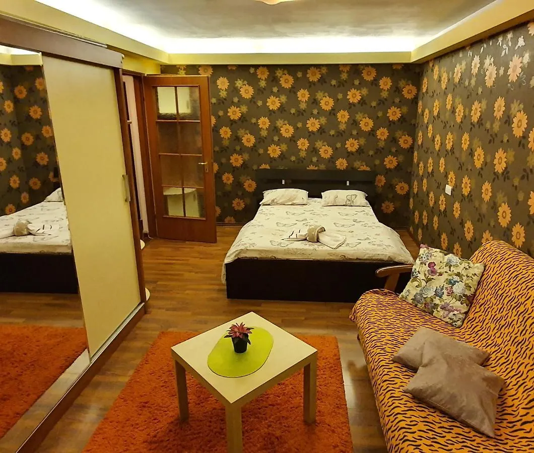 My House - Ultracentral Romana Square Near Old Town 布加勒斯特 0*,